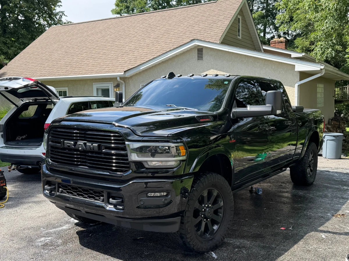 Mobile truck exterior detailing on location — Lewis Center, Ohio